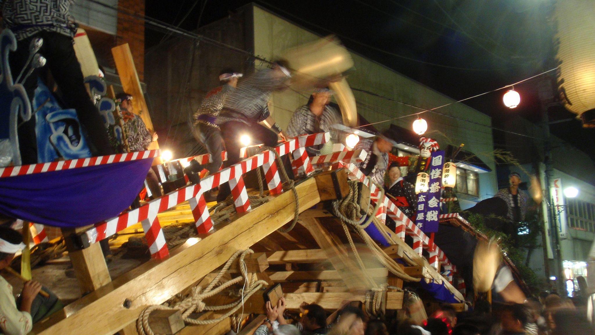 Floats colliding at the Kakunodate Festival