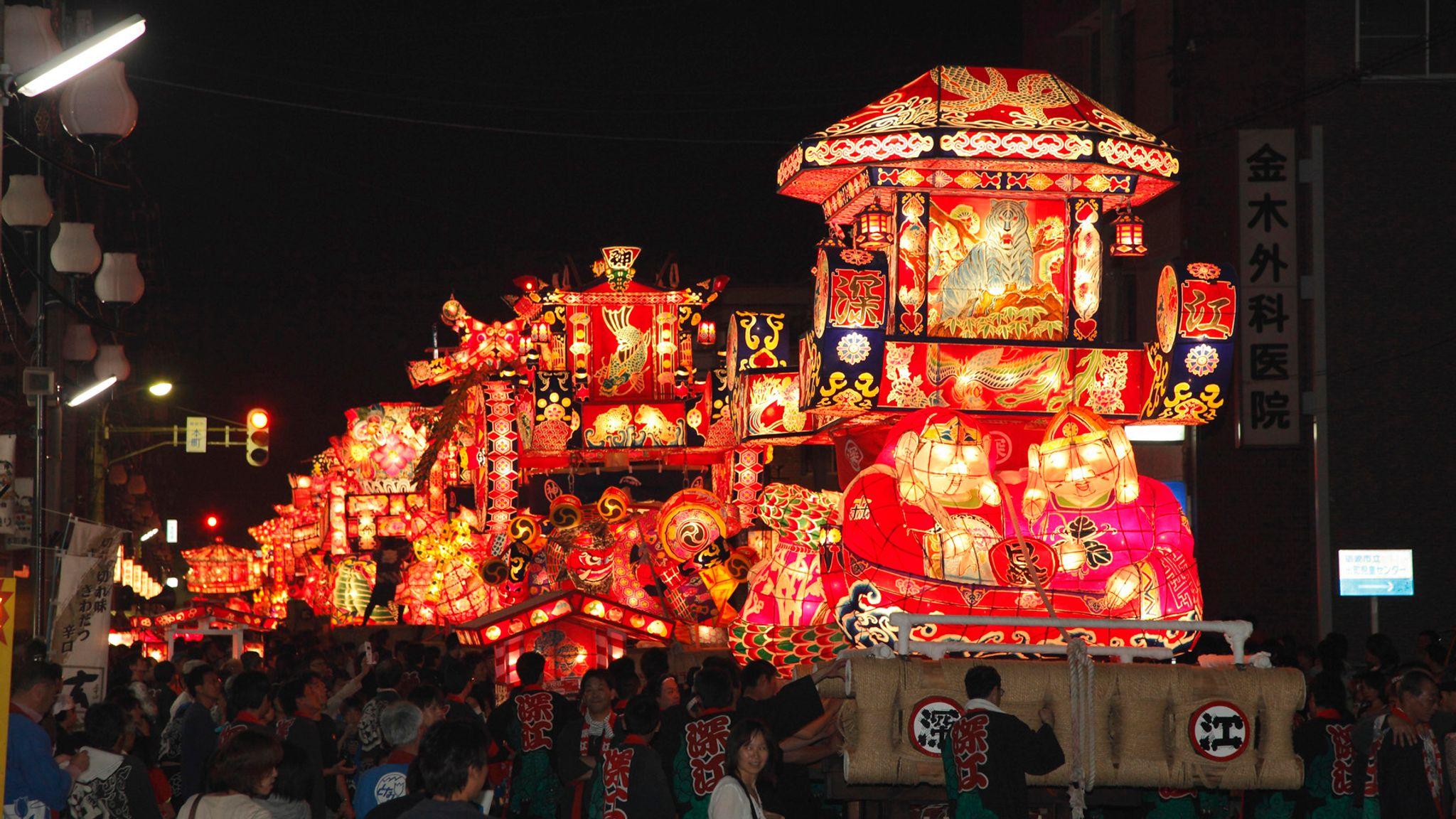Massive lantern floats at the Tonami Yotaka Festival