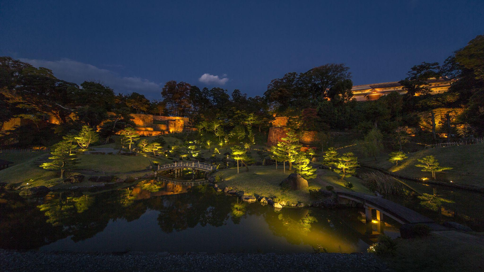 Kanazawa Castle Park at night
