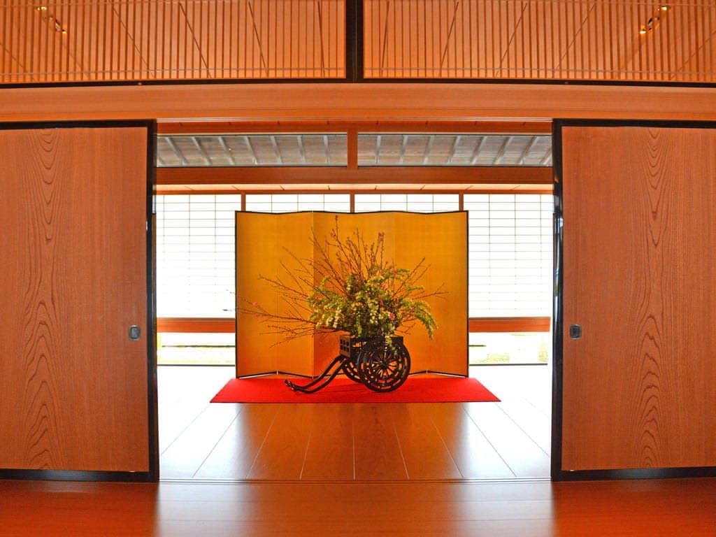 Ikebana in Kyoto State Guest House