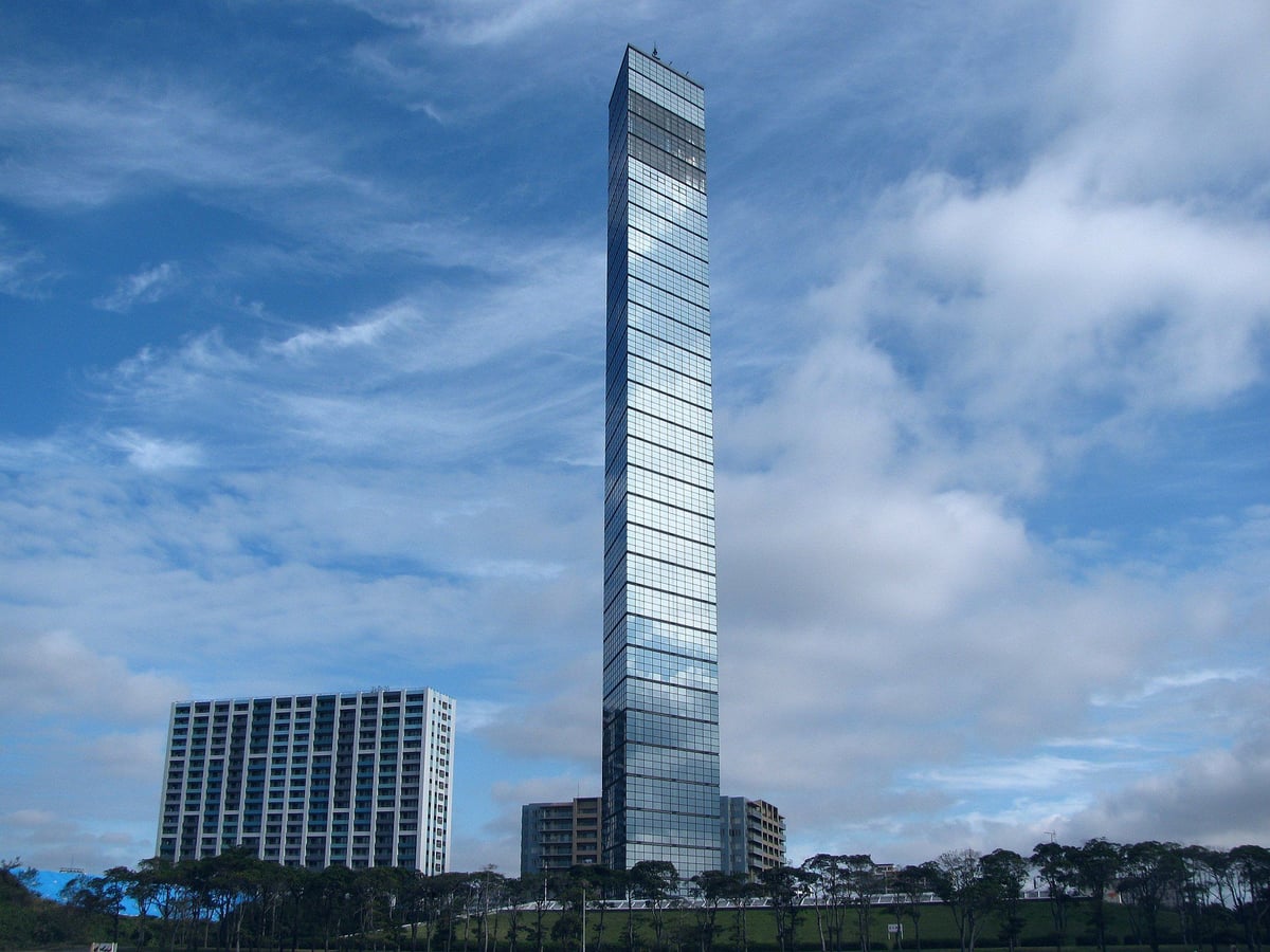 Chiba Port Tower Exterior