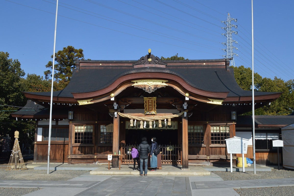 Tagata Jinja Exterior