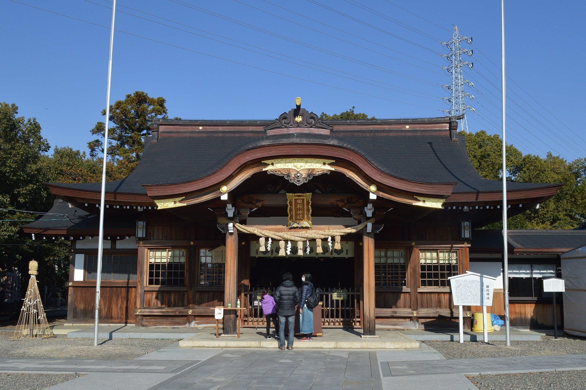 Tagata Jinja Exterior
