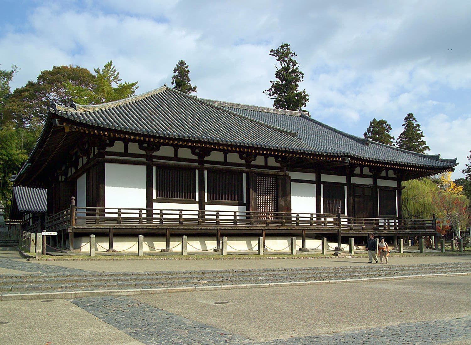 Hokke-dō Exterior