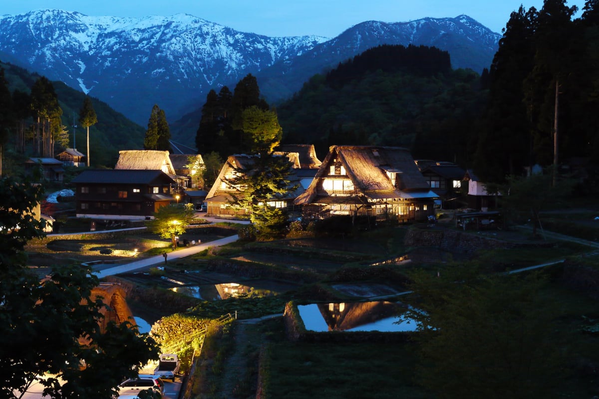 Ainokura Gassho-style Village Light-up